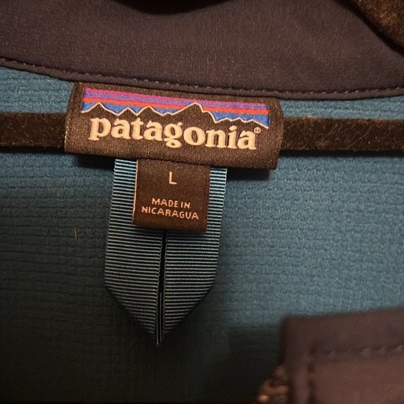 Patagonia Men's Navy Jacket - Picture 3 of 7